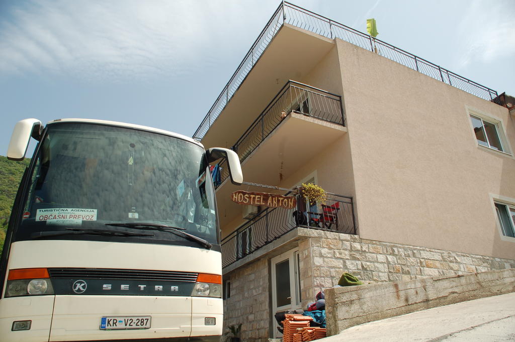 Hostel Anton Tivat Dış mekan fotoğraf