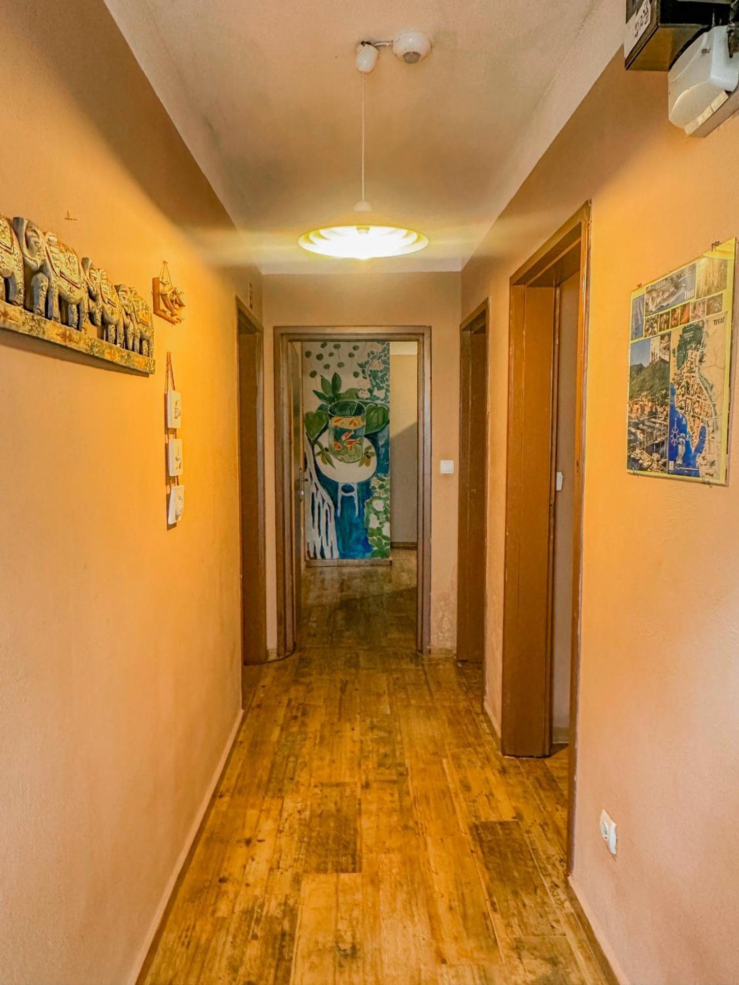Hostel Anton Tivat Dış mekan fotoğraf