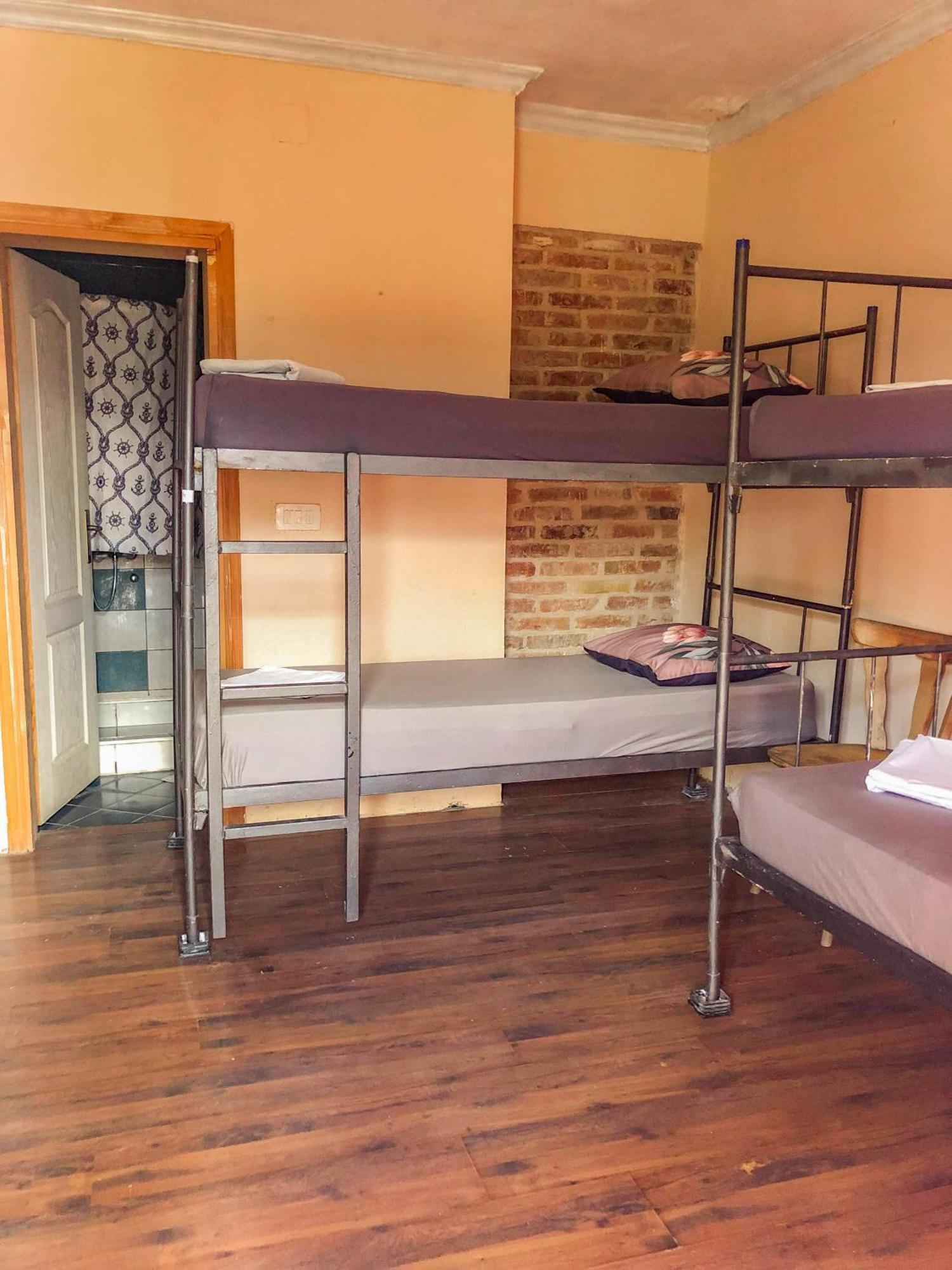 Hostel Anton Tivat Dış mekan fotoğraf