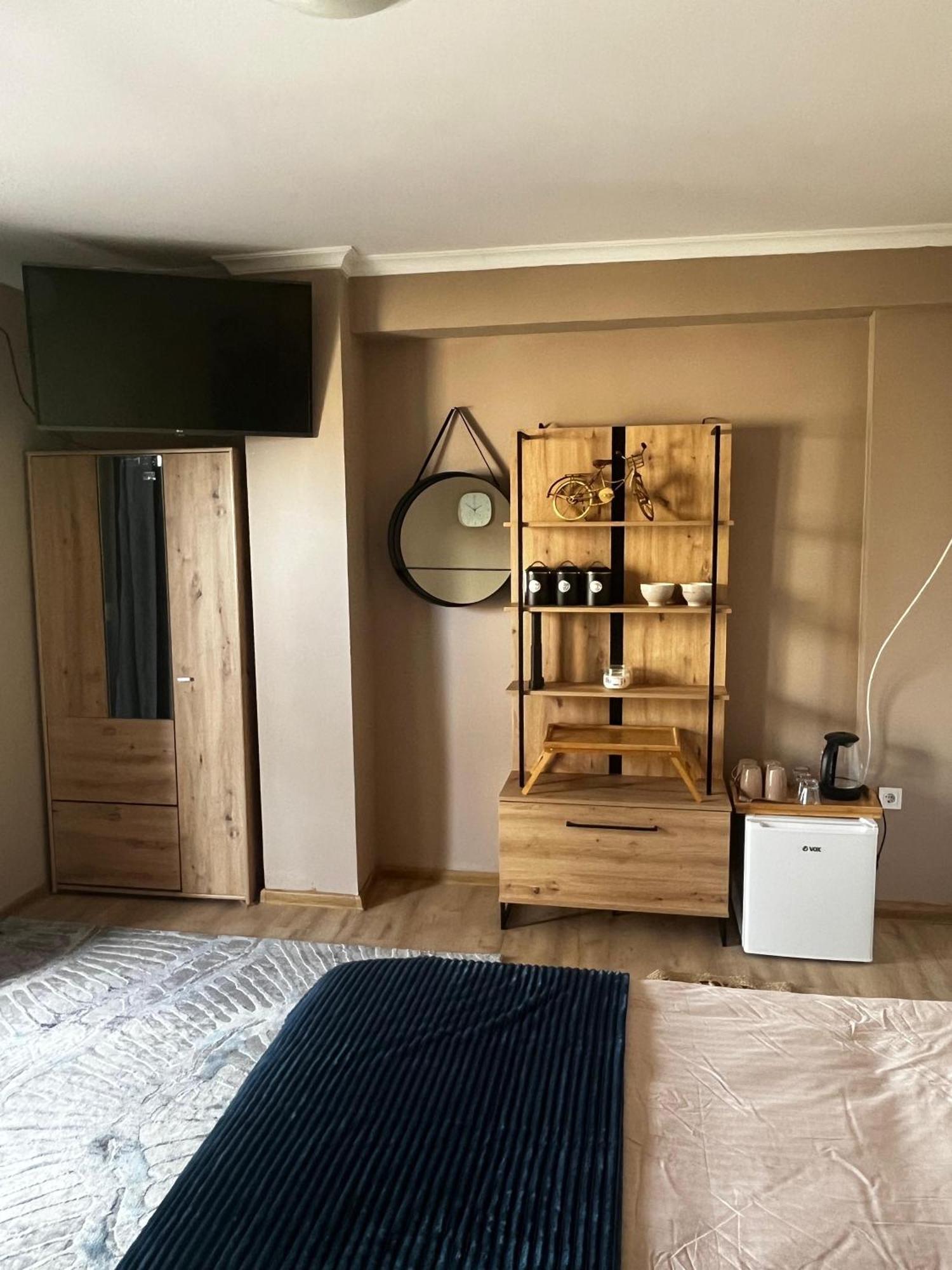 Hostel Anton Tivat Dış mekan fotoğraf